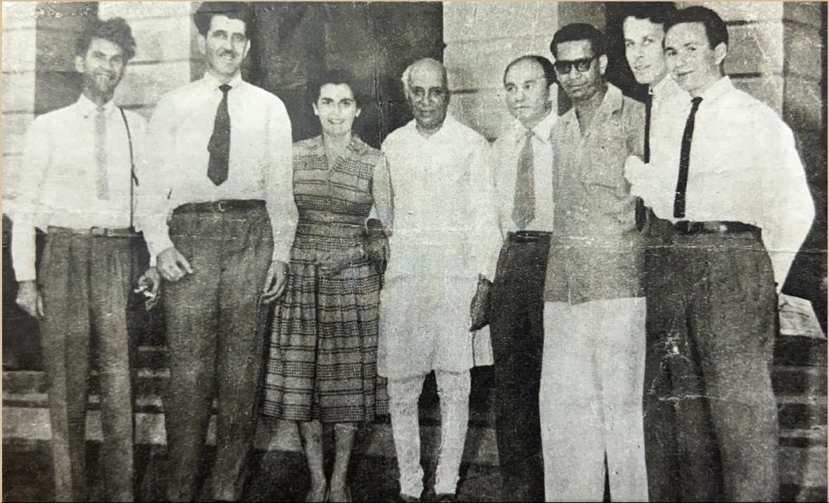 В гостях у Джалахарлала Неру во время стажировки в Индии. 5 курс МГИМО. 1959 г.